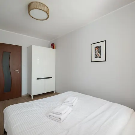 Apartamento Metro Trocka Charming By Bookinghost Varsóvia