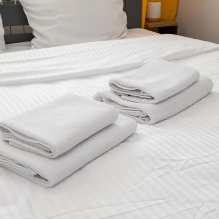 Metro Trocka Charming By Bookinghost Apartamento