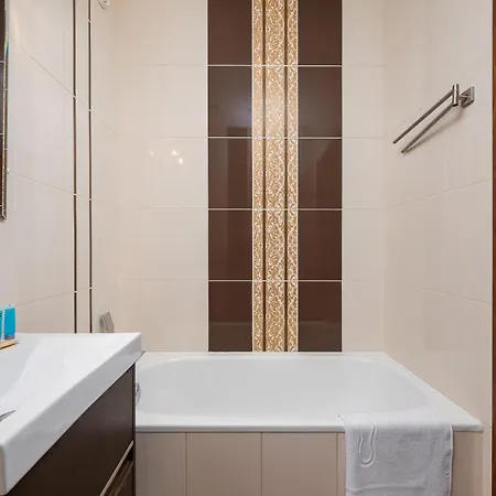 Apartamento Metro Trocka Charming By Bookinghost Varsóvia